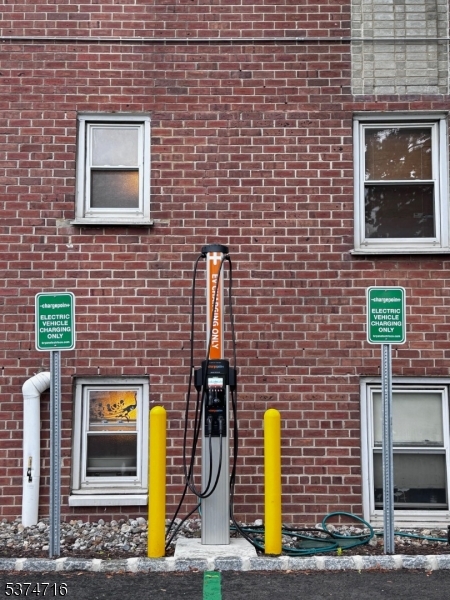 465-73 Valley St 4G