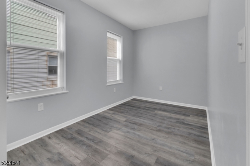 10 Walter Pl