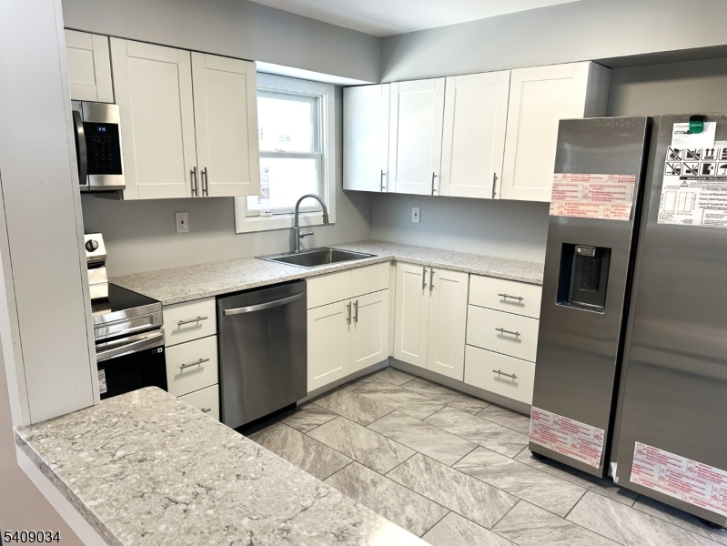 28 Beardslee Hill Dr