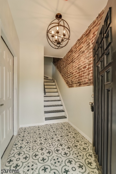 38 Willowdale Ave, Unit 1
