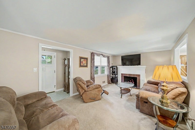 68 WOODSTONE ROAD