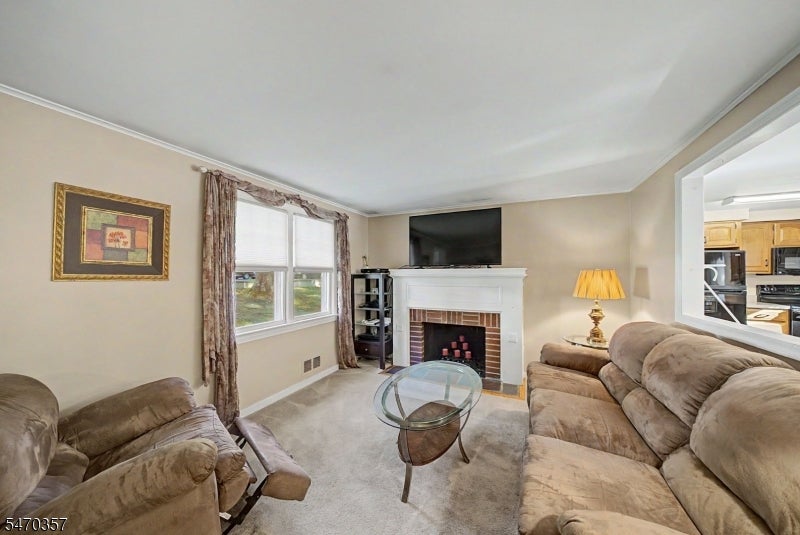68 WOODSTONE ROAD