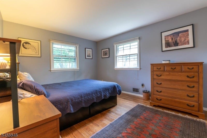 31 Woodland Rd