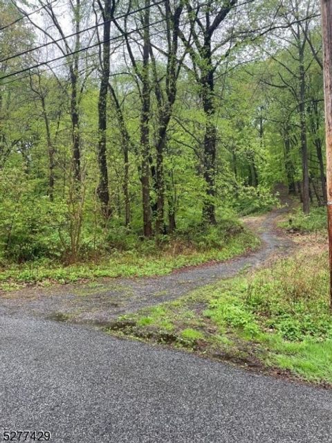 65 Voorhis Rd Kinnelon Boro NJ 07035