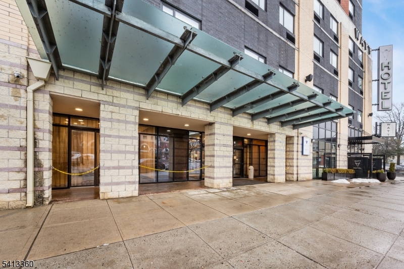 1 Carriage City Plz 1614