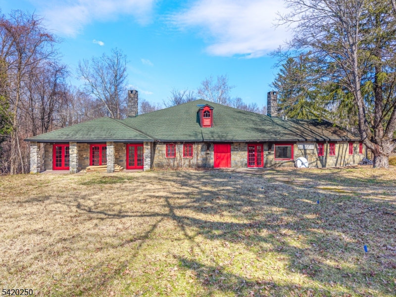 30 Gingerbread Castle Rd