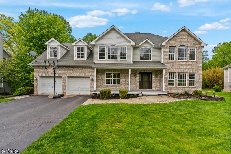 4 Matthew Dr