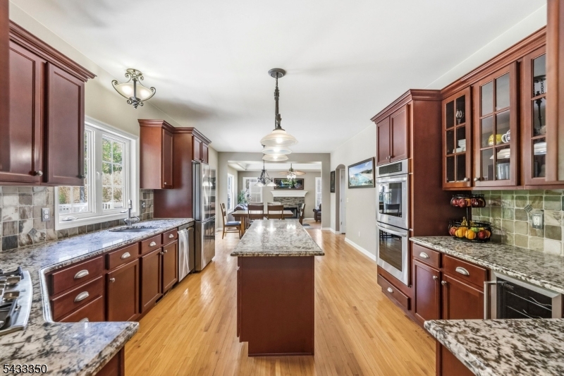 4 Matthew Dr