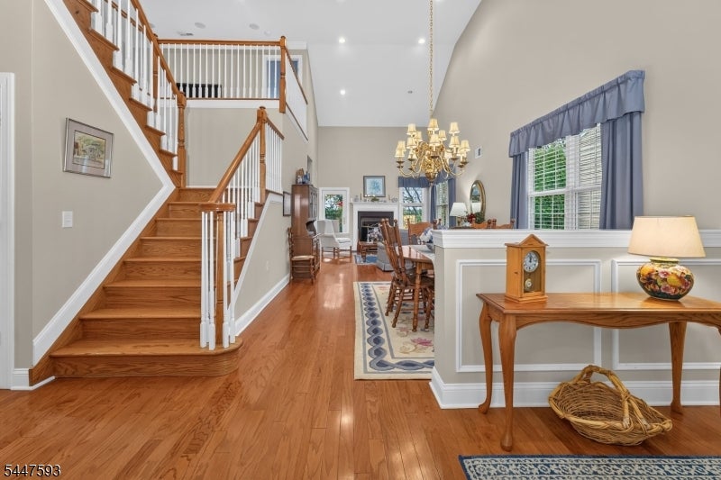 87 Saratoga Ct
