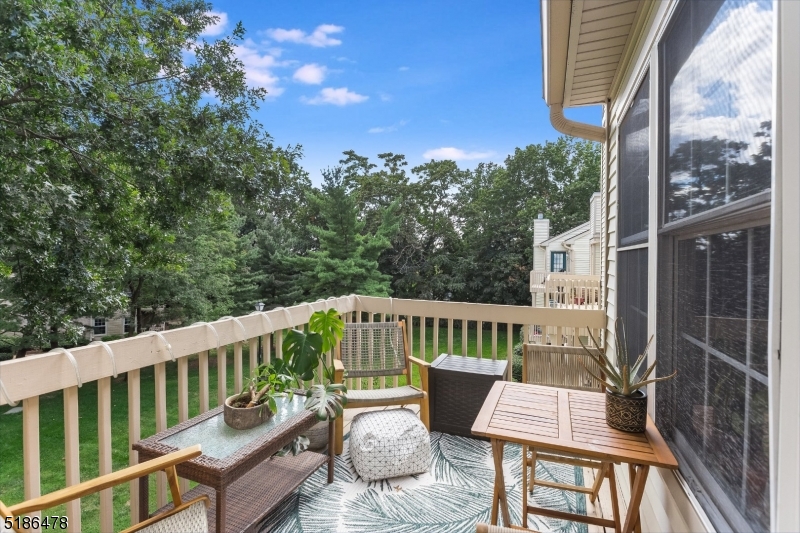 15 Evergreen Dr