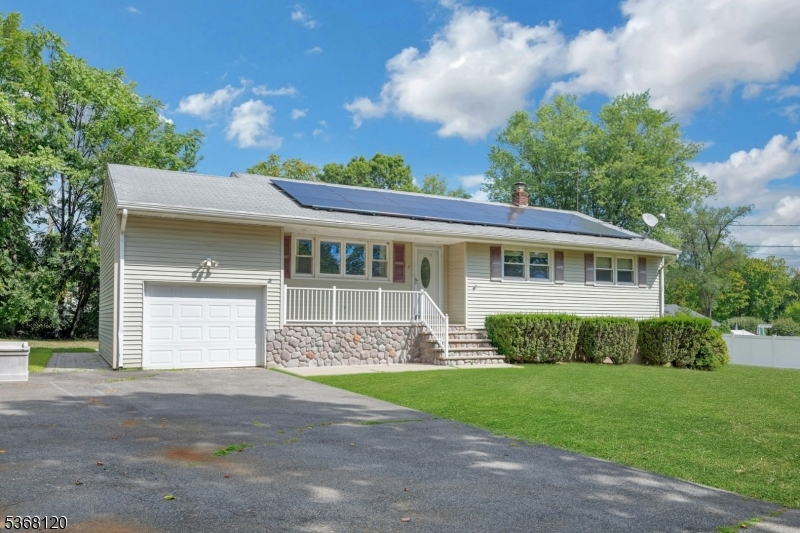 7 Joan Dr