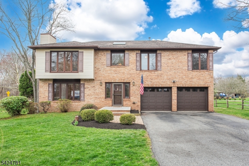 1 Old Timbers Ct