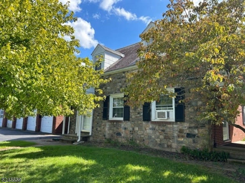 714 Milford Warren Glen Rd
