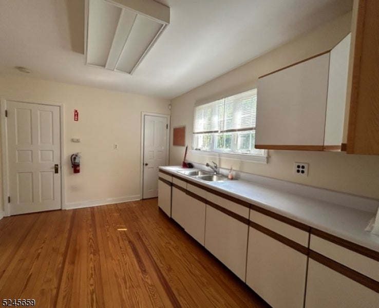 714 Milford Warren Glen Rd