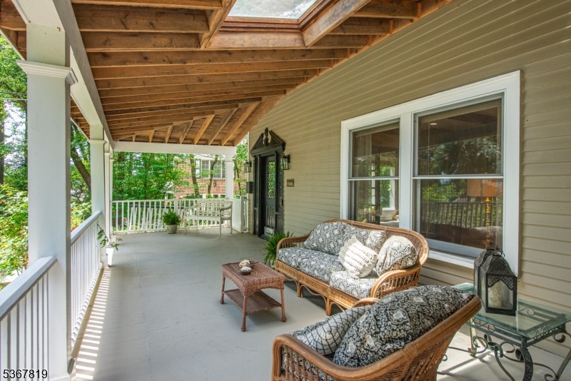 21 Hillcrest Rd