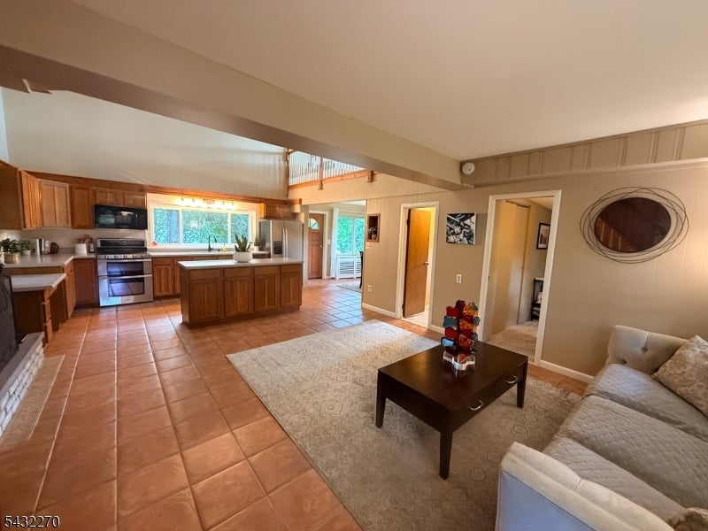 106 Poplar Grove Ter