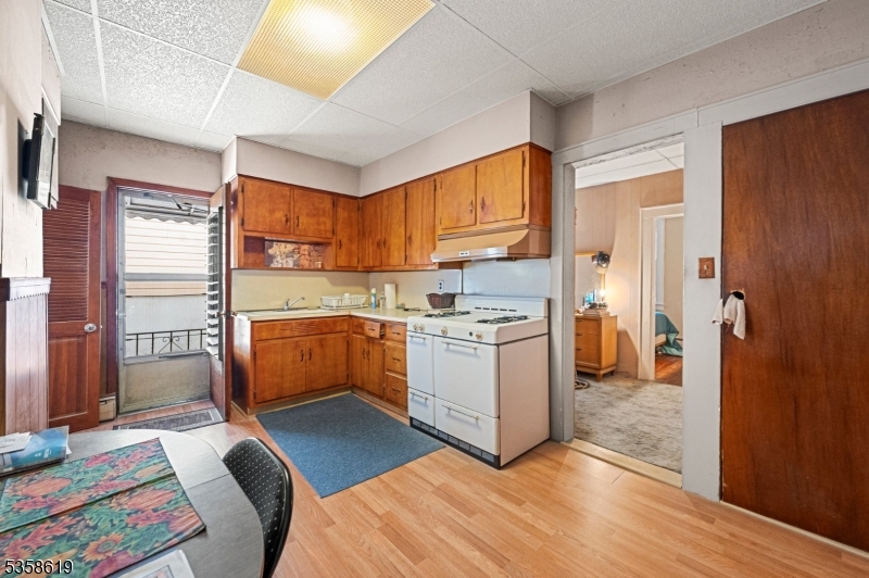 30 Edison St