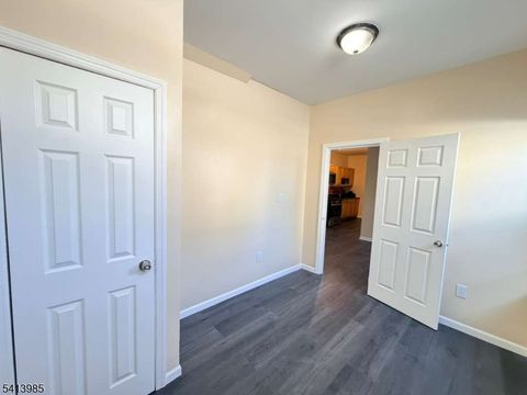 113 Delavan Ave Newark City NJ 07104