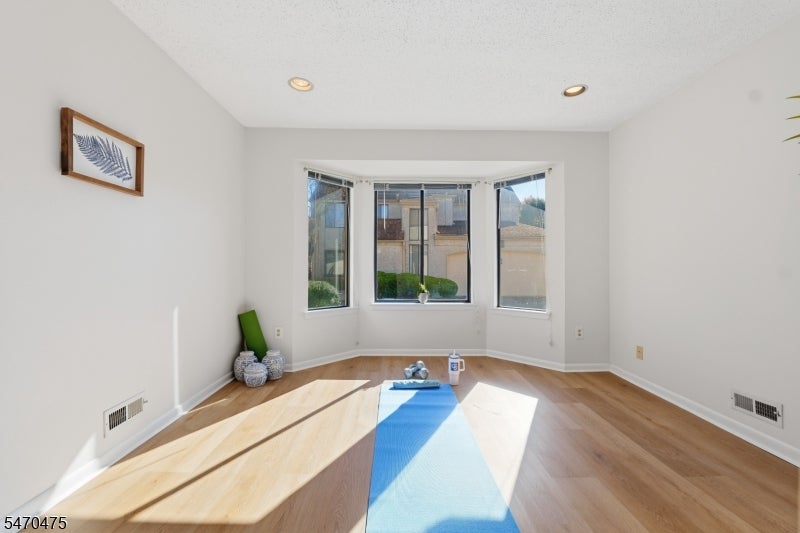 17 Park Gate Dr