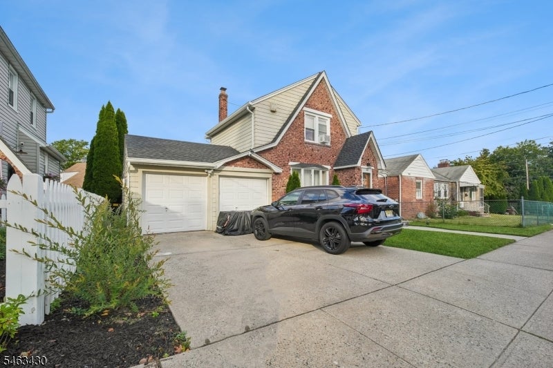 12 Silleck St