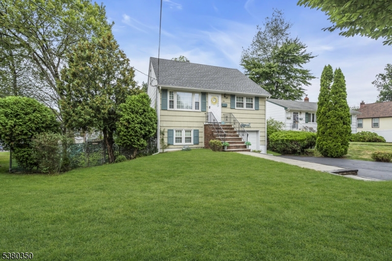 29 Delanco Dr
