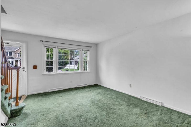 29 Delanco Dr