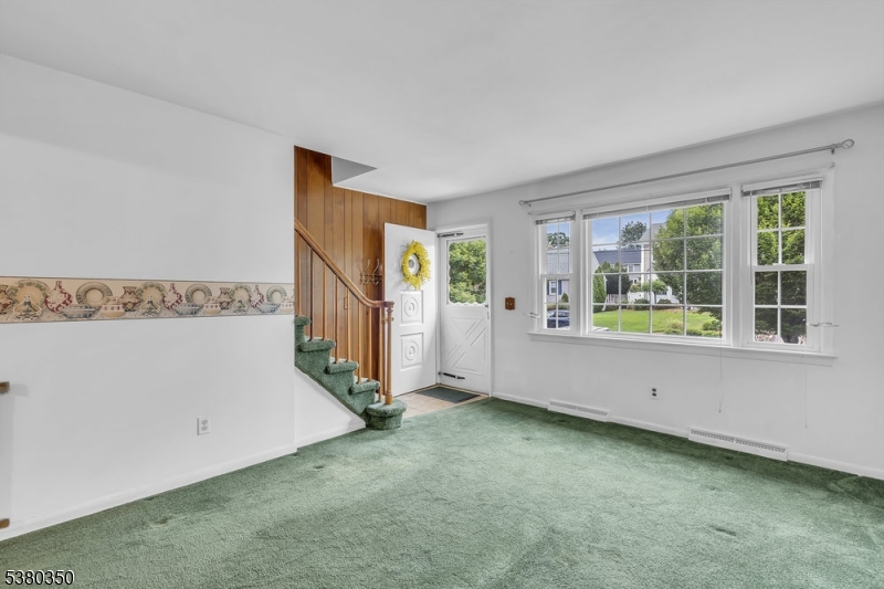 29 Delanco Dr
