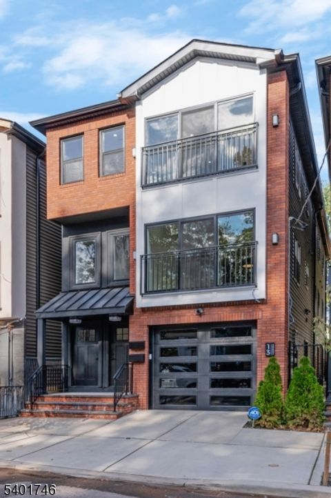 11 Voorhees St Newark City NJ 07108