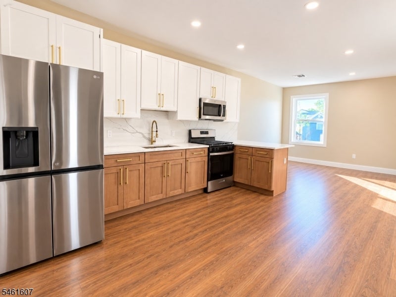 17 Wickham St 302