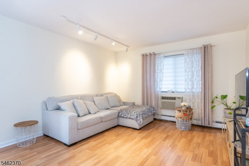 245 Anderson St 1A