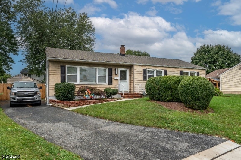 25 Lawrence Pl