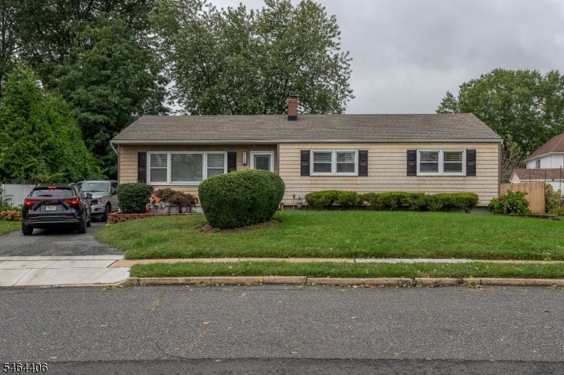 25 Lawrence Pl