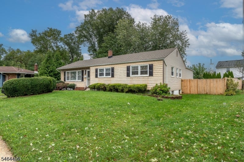 25 Lawrence Pl