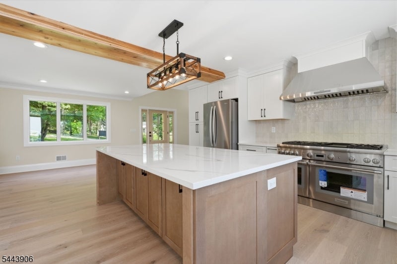 180 Roundtop Rd