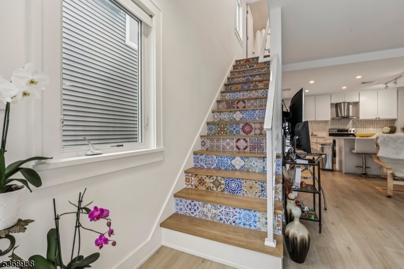 21 Meade St