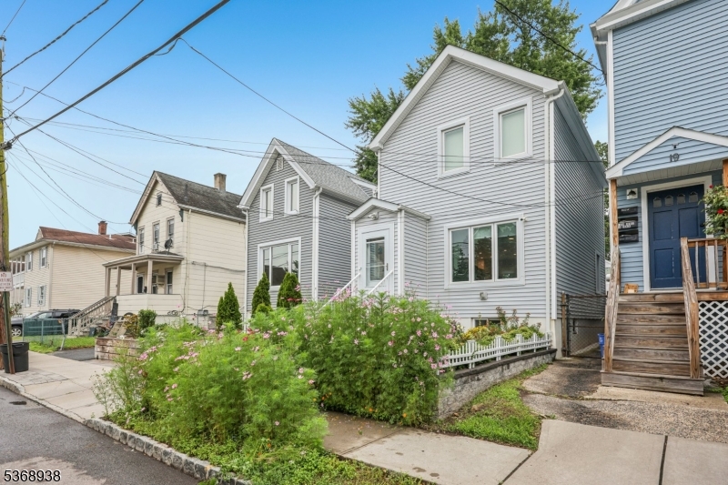 21 Meade St