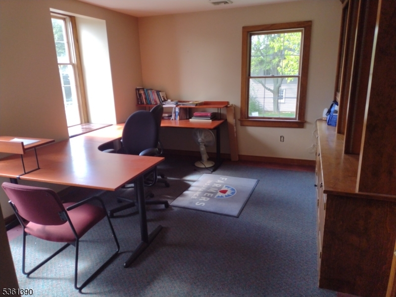 114 2d Fl W Main St  (2nd floor)