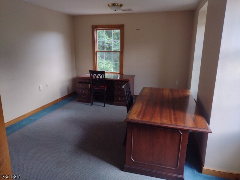 114 2d Fl W Main St  (2nd floor)