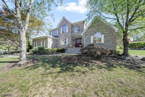 Photo of 11 Jarombek Drive, Montville, NJ 07082 (MLS # 3993424)