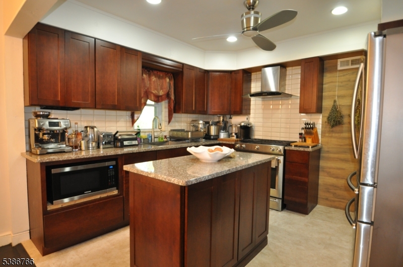 504 Meisel Ave