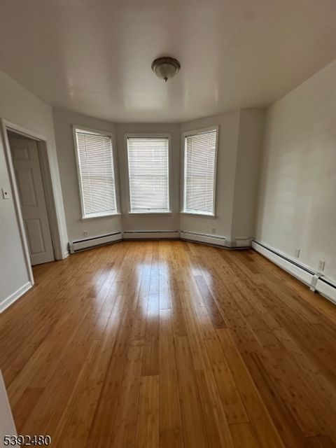 193 Armstrong Ave Jersey City NJ 07305