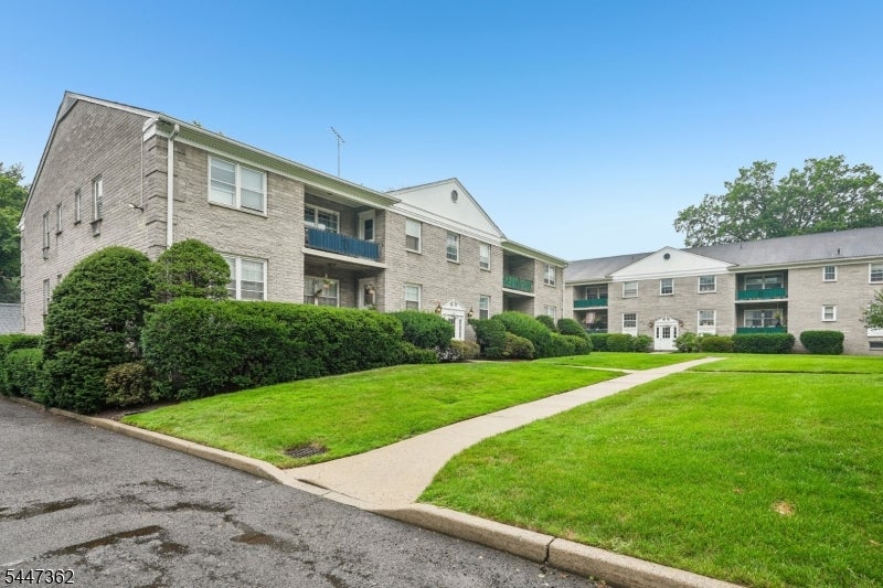 135-167 S Maple Ave 143B