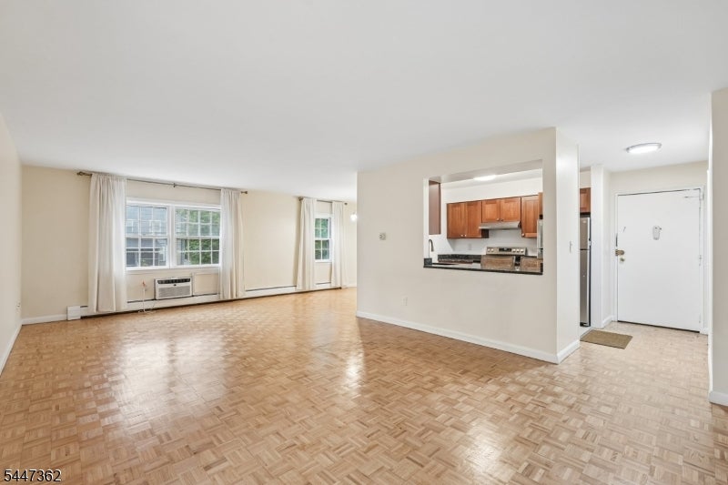 135-167 S Maple Ave 143B
