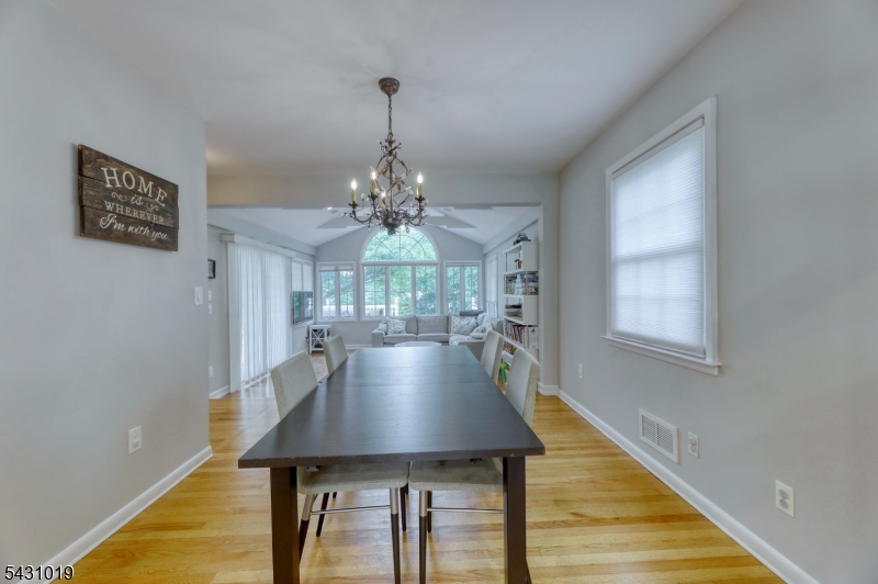 230 Pinelynn Rd