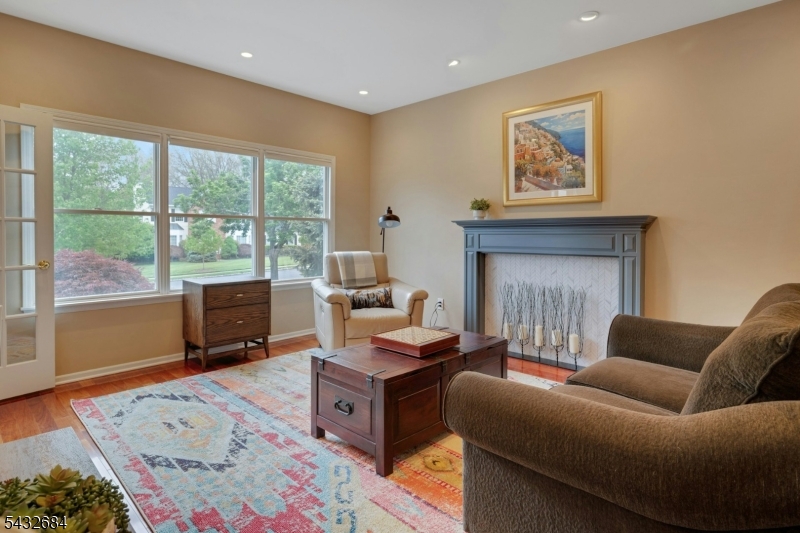 26 Rainbow Dr