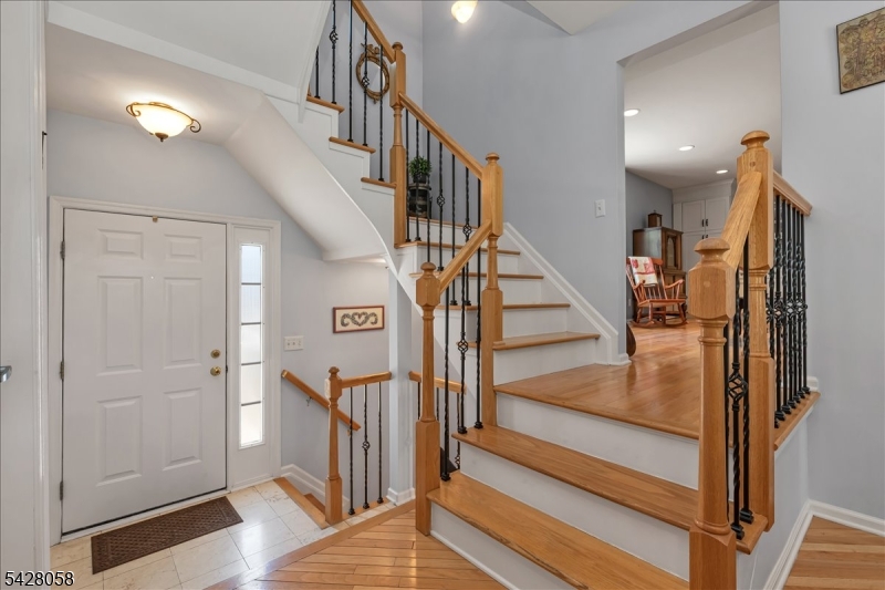 3 Whispering Way E