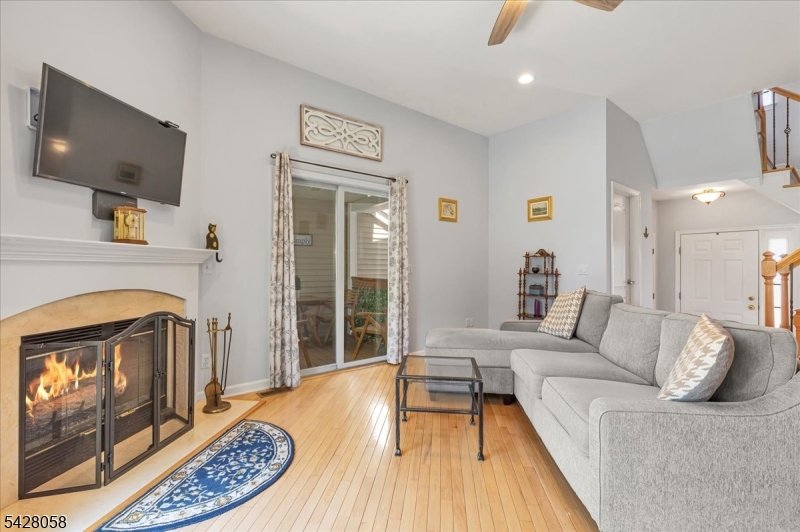 3 Whispering Way E