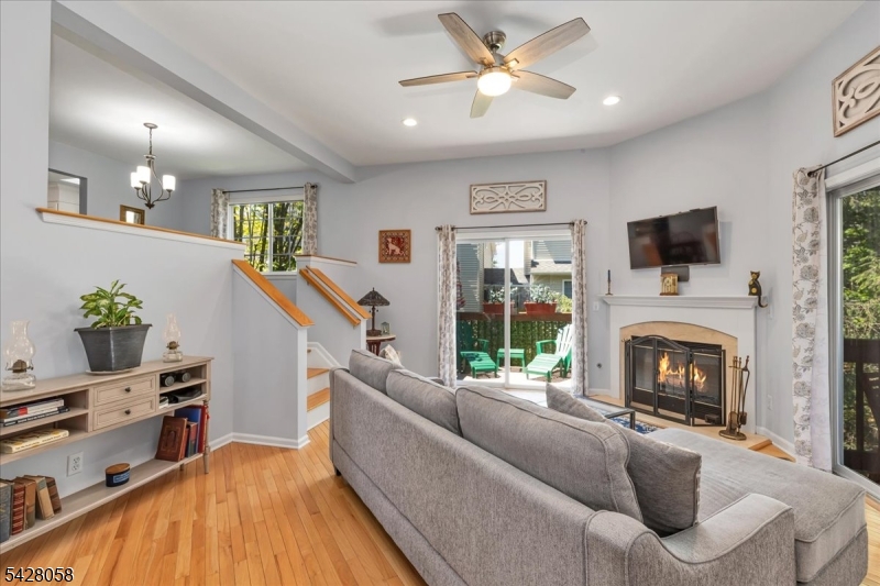 3 Whispering Way E