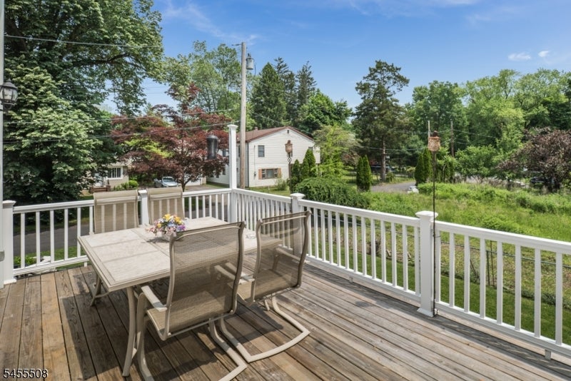 2 Waterway Rd