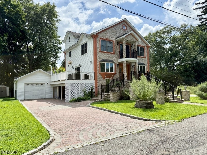 2 Waterway Rd